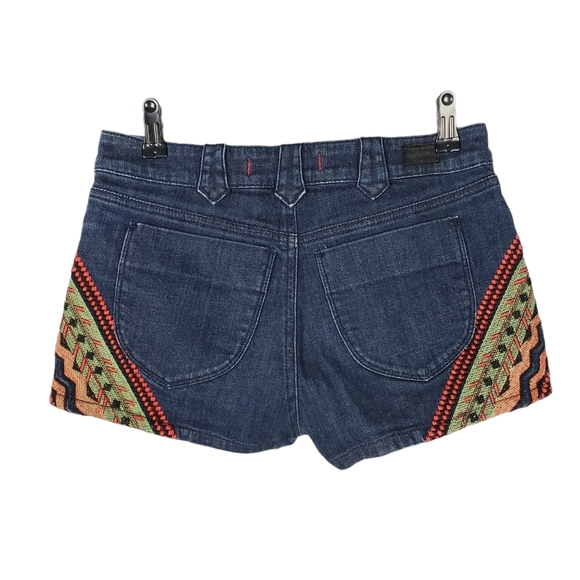 BDG Southwest Tribal Embroidered
Jean Shorts 27 - Picture 6 of 13